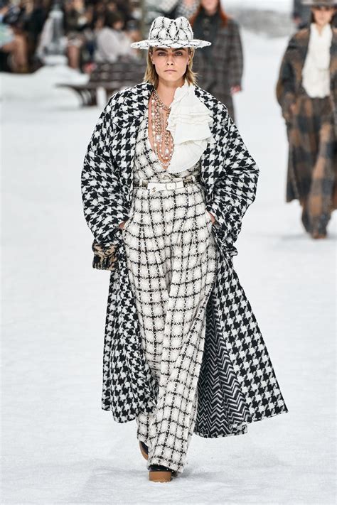 coco chanel runway shows